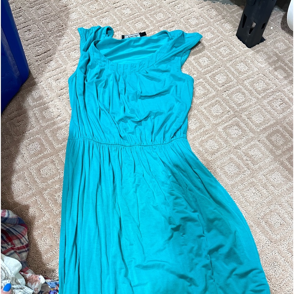 blue dress